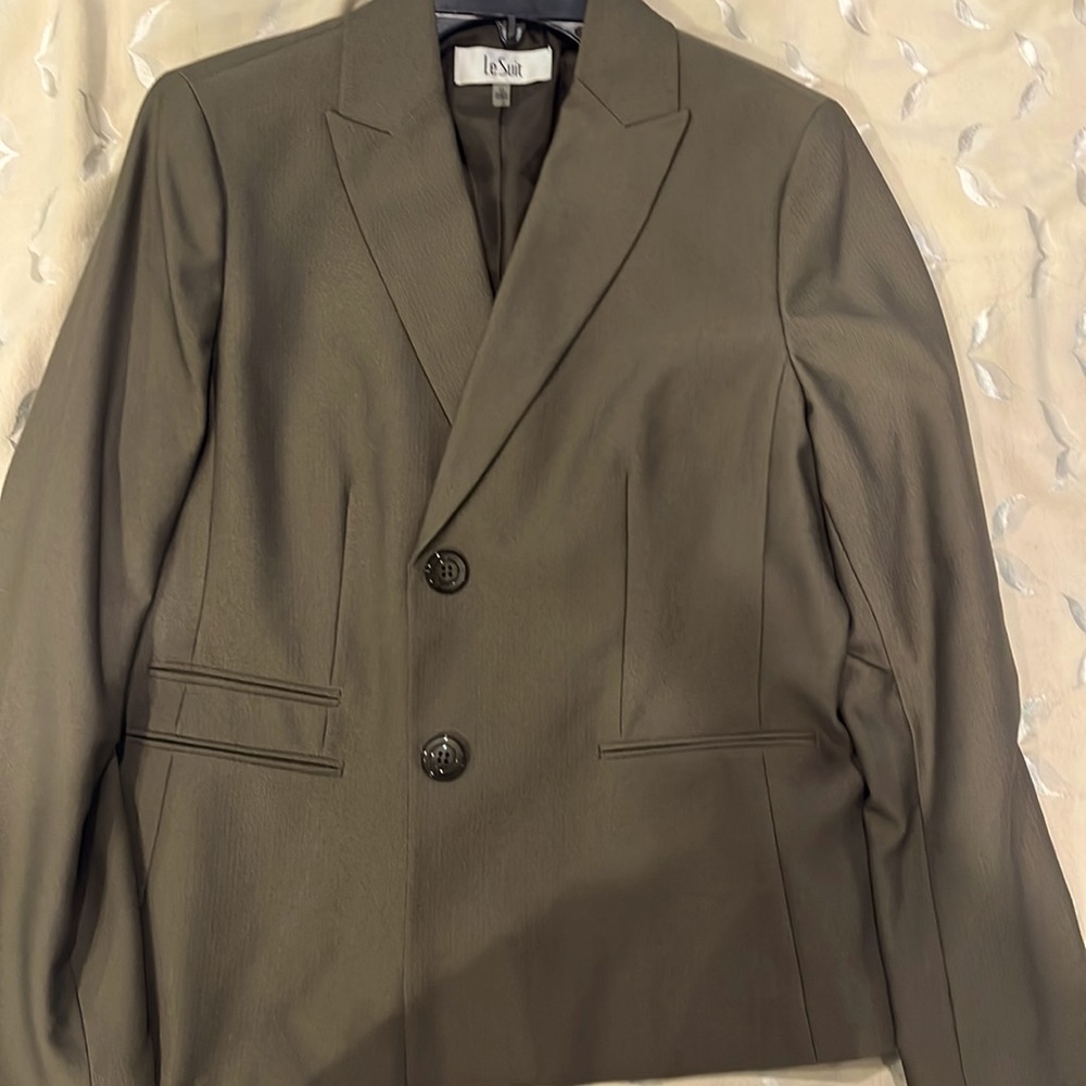 (60 % OFF) Le Suit Blazer Brown, Size 14